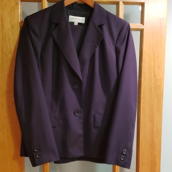 Jones New York Other - Jones New York navy blue pin-striped pant suit